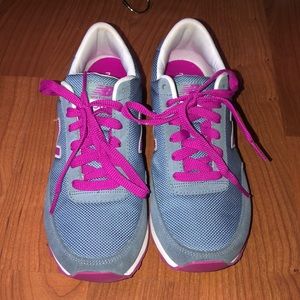 New balance women’s sneakers size 7